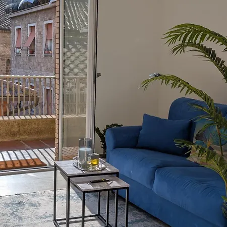 Priori Loft & Terrace Apartment